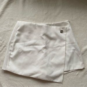 Zara White Skort Size Medium